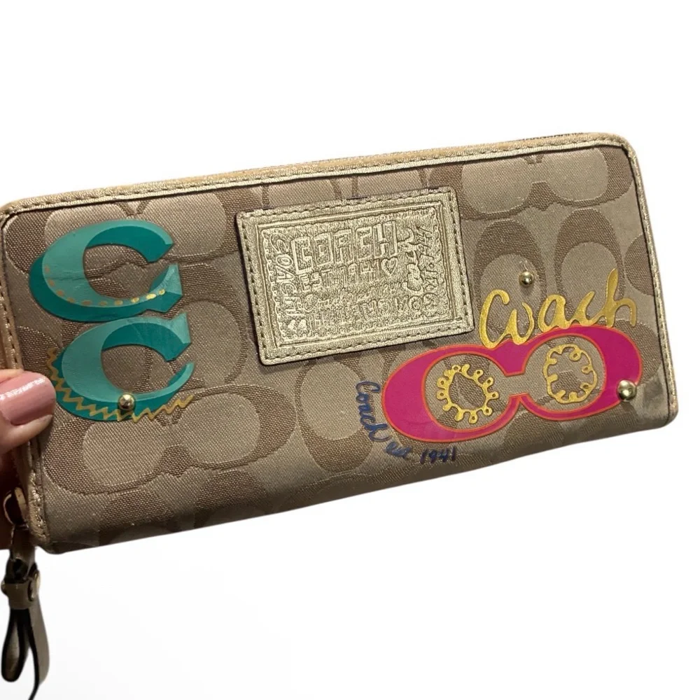 COACH Poppy Wallet